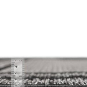 Detail image of  4' x 6' Border Indoor / Outdoor Rug