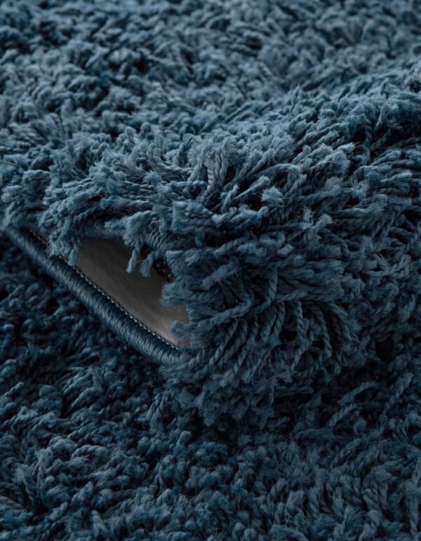 Detail image of  4' x 6' Solid Shag Rug