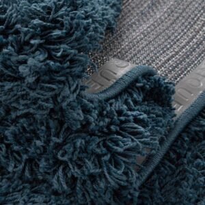 Detail image of  4' x 6' Solid Shag Rug
