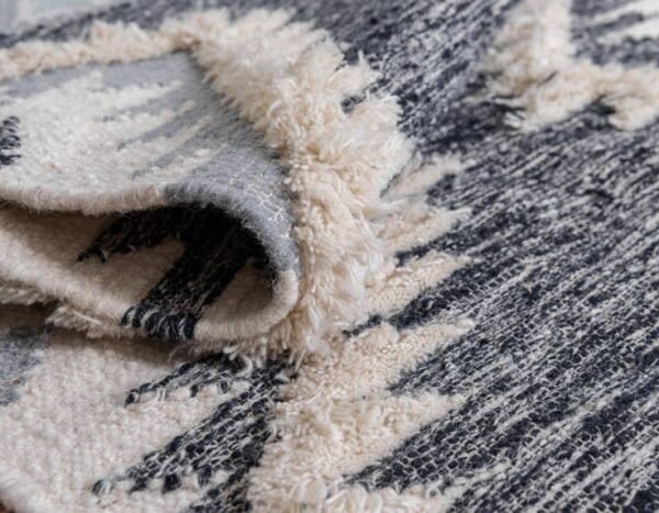 Detail image of  9' x 12' 2  Hand Woven Arizona Wool Rug