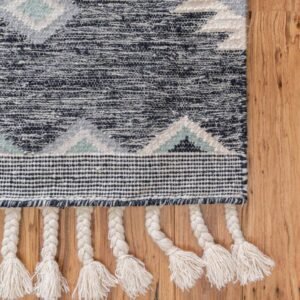 Detail image of  9' x 12' 2  Hand Woven Arizona Wool Rug