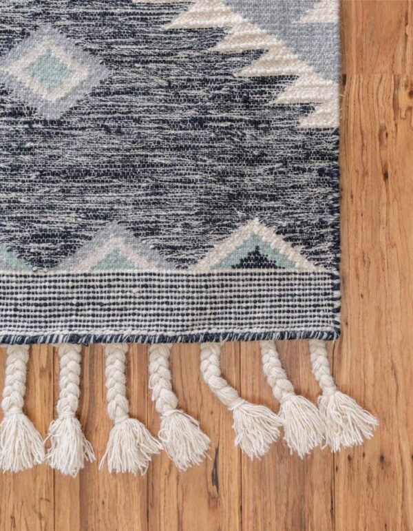 Detail image of  9' x 12' 2  Hand Woven Arizona Wool Rug