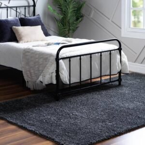 Detail image of  7' x 10' Soft Solid Shag Rug