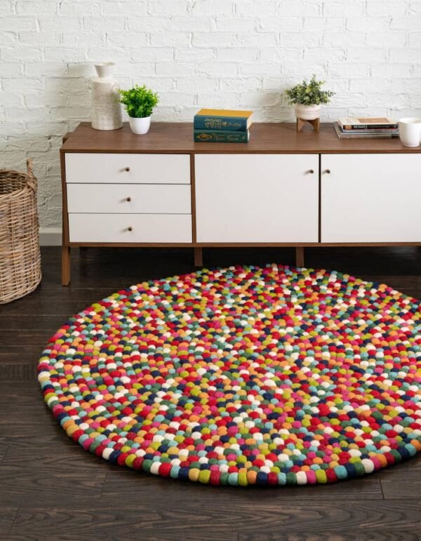Detail image of  6' 1 x 6' 1 Felt Ball Wool Round Rug