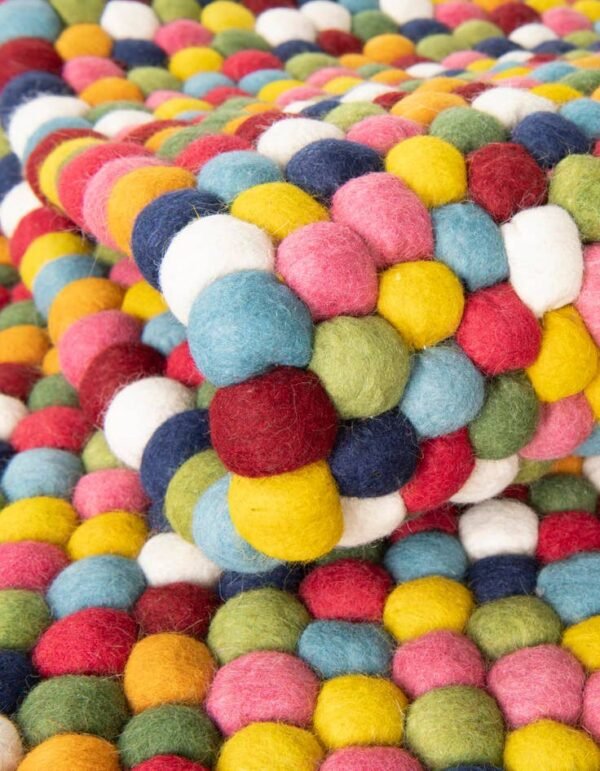 Detail image of  6' 1 x 6' 1 Felt Ball Wool Round Rug