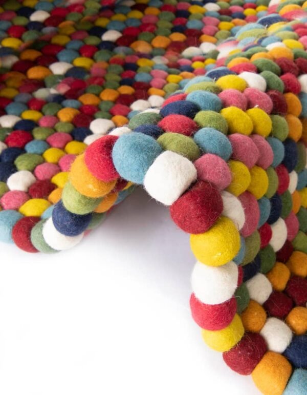 Detail image of  6' 1 x 6' 1 Felt Ball Wool Round Rug