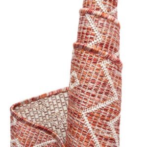 Detail image of  5' 3 x 5' 3 Lattice Indoor / Outdoor Square Rug
