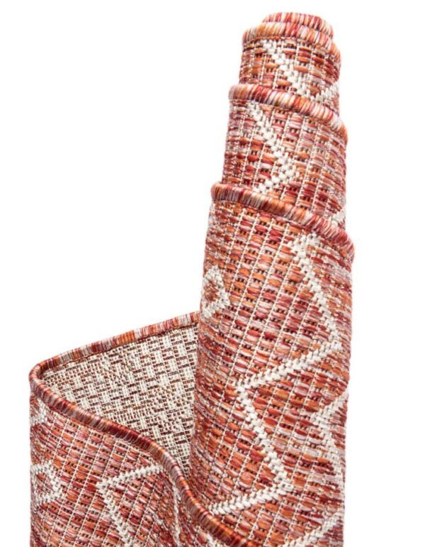 Detail image of  5' 3 x 5' 3 Lattice Indoor / Outdoor Square Rug