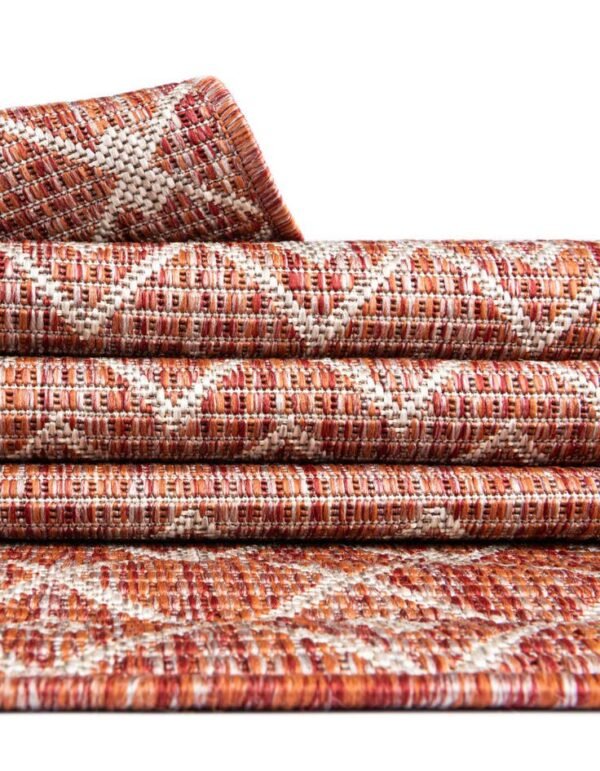 Detail image of  5' 3 x 5' 3 Lattice Indoor / Outdoor Square Rug