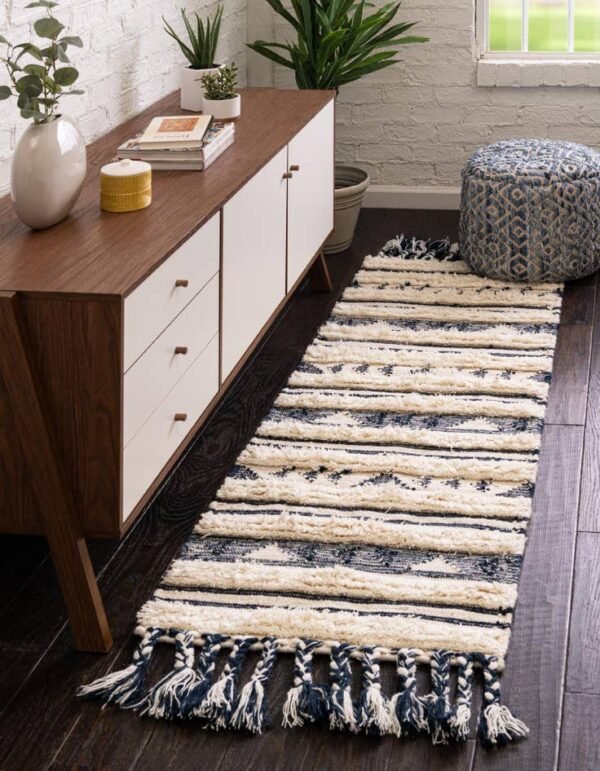 Detail image of  2' 2 x 8' 2  Hand Woven Arizona Wool Runner Rug