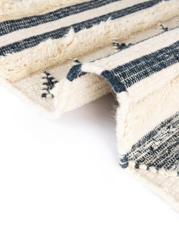 Detail image of  2' 2 x 8' 2  Hand Woven Arizona Wool Runner Rug