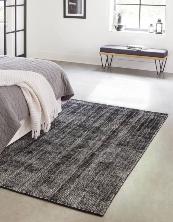 Detail image of  6' 1 x 9'  Hand Woven Jill Zarin English Manor Farmhouse Wool Rug
