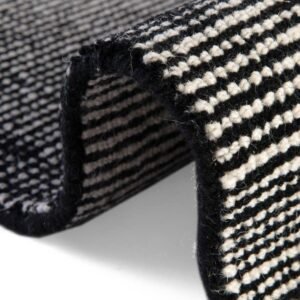 Detail image of  6' 1 x 9'  Hand Woven Jill Zarin English Manor Farmhouse Wool Rug