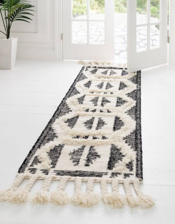 Detail image of  2' 2 x 5' 1  Hand Woven Arizona Wool Runner Rug