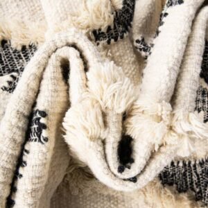 Detail image of  2' 2 x 5' 1  Hand Woven Arizona Wool Runner Rug