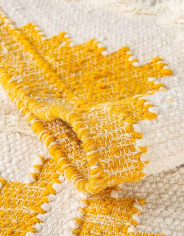 Detail image of  10' x 14' 1  Hand Woven Arizona Wool Rug