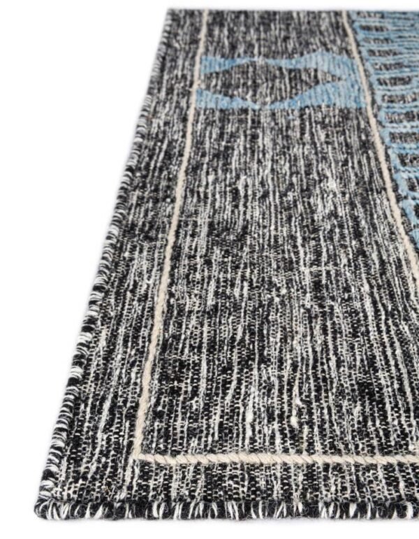 Detail image of  6' 1 x 9'  Hand Woven Kilim Wool Rug