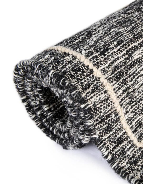 Detail image of  6' 1 x 9'  Hand Woven Kilim Wool Rug