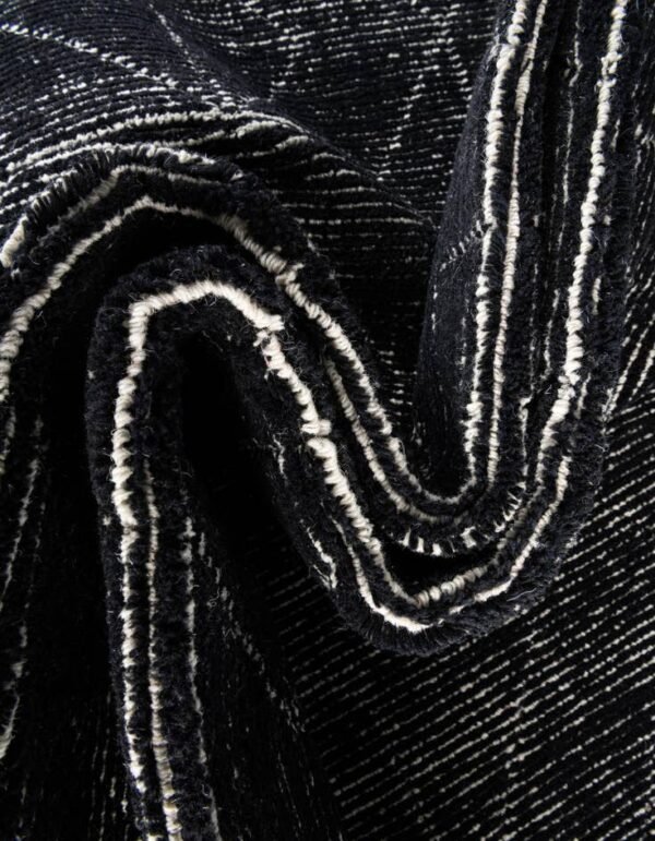 Detail image of  2' x 3' 1 WoolCraft Geometric Rug