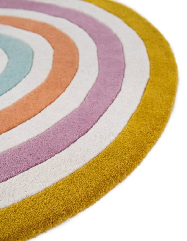 Detail image of  4' 1 x 6' 1 Hand Tufted Wool Oval Rug