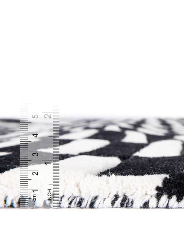 Detail image of  4' 1 x 6' 1 Vortex Wool Rug