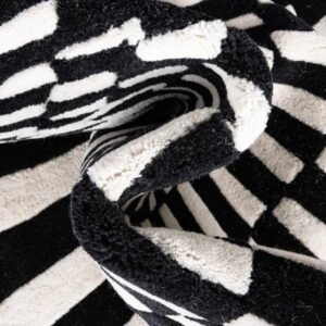 Detail image of  4' 1 x 6' 1 Vortex Wool Rug