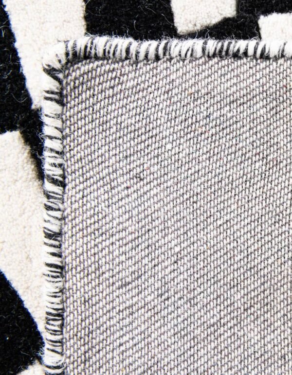 Detail image of  4' 1 x 6' 1 Vortex Wool Rug