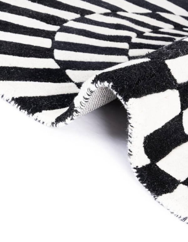 Detail image of  4' 1 x 6' 1 Vortex Wool Rug