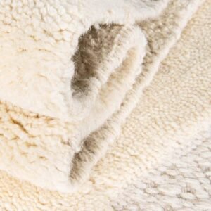 Detail image of  2' x 6' 1  Hand Woven Lattice Wool Runner Rug