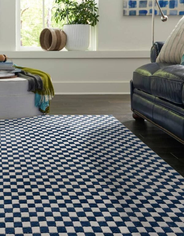 Detail image of  7' 10 x 7' 10 Hand Tufted Wool Square Rug