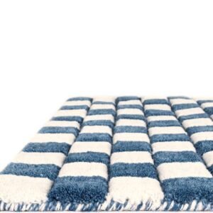 Detail image of  7' 10 x 7' 10 Hand Tufted Wool Square Rug
