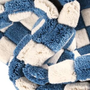 Detail image of  7' 10 x 7' 10 Hand Tufted Wool Square Rug