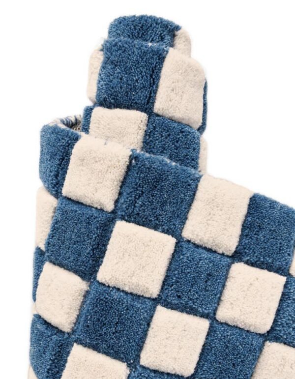 Detail image of  7' 10 x 7' 10 Hand Tufted Wool Square Rug