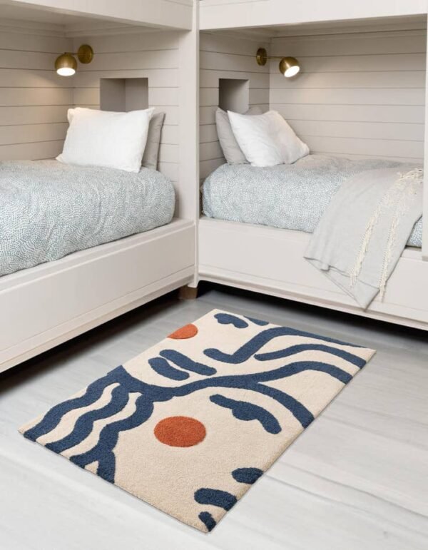 Detail image of  2' x 3' 1 Hand Tufted Wool Rug